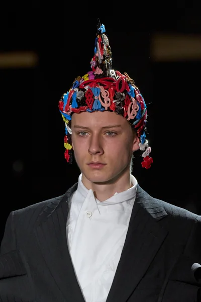 Look 7